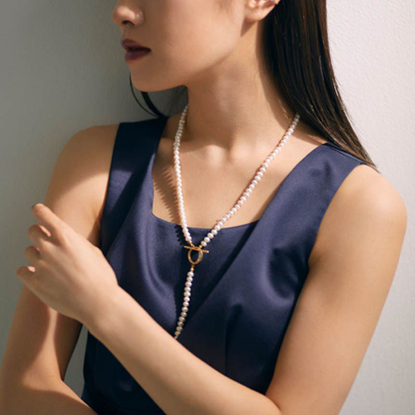 Vollmond für Mariko Kaji(フォルモントフォーマリコカジ)のニュース | 淡水パールのリッチなデザイン！大人に似合う２WAYネックレス